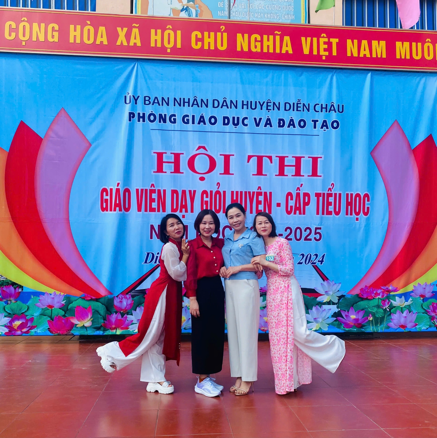 a khai mạc