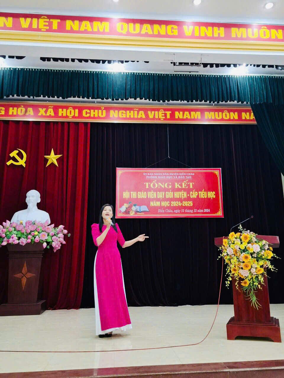 anh hát